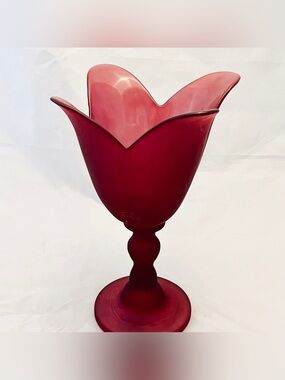 Ecoglass Flower Petal Frosted Recycled Glass Pedestal, Made In Spain EUC